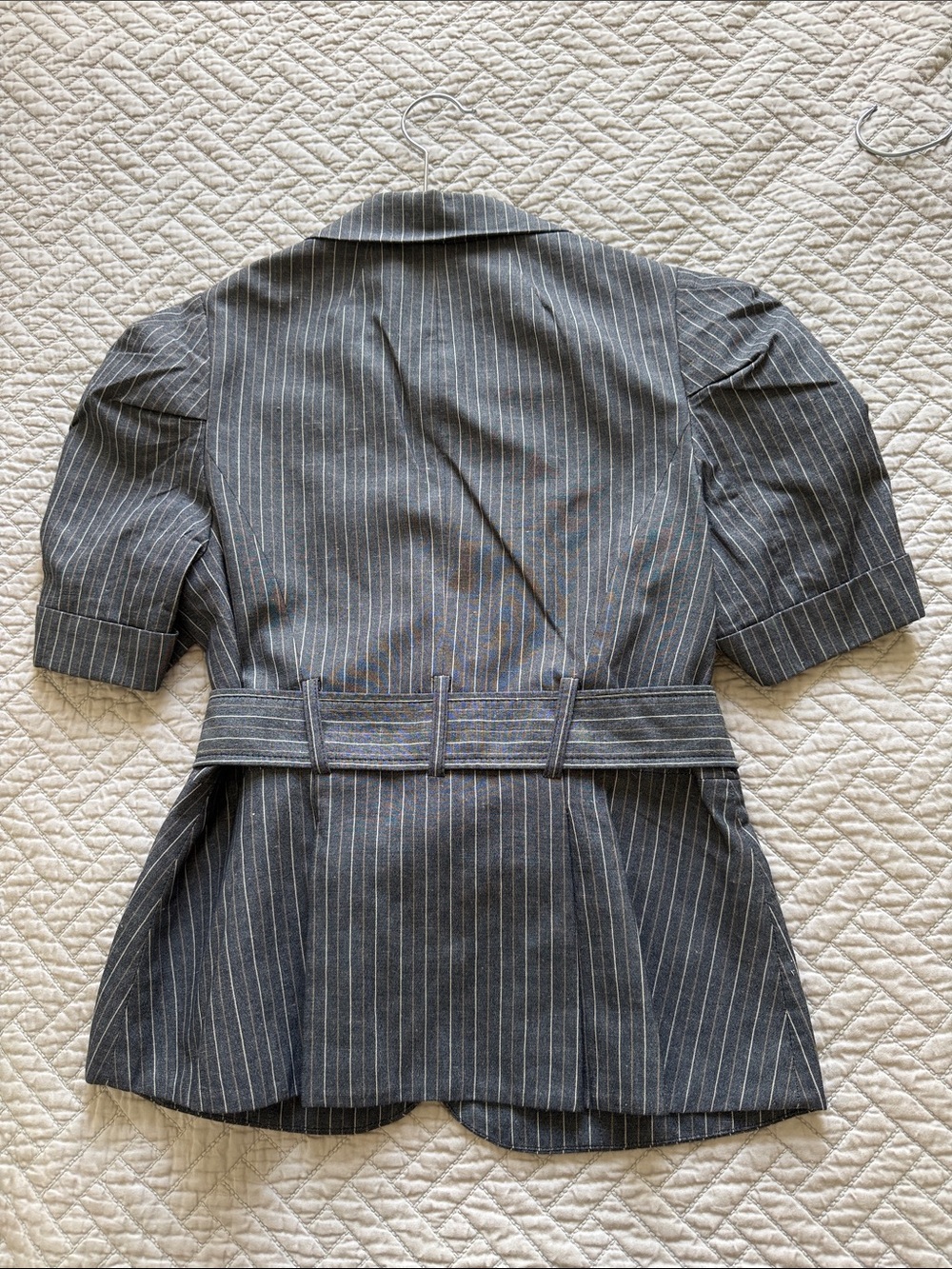 BCBGMaxAzria LARISSA Gray Pinstripe Short-Sleeve Belted Blazer Size S - Picture 9 of 11